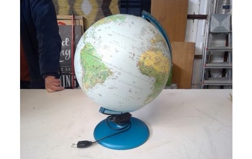 LAMP WERELDATLAS BOL