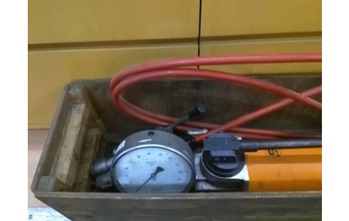 POMPE HYDRAULIQUE MANUELLE