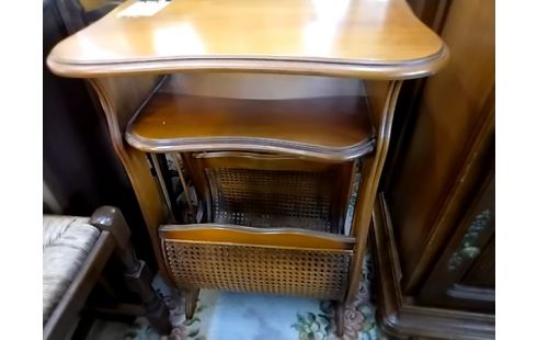 PORTE REVUES RUSTIQUE AVEC CANNAGE