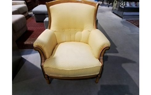 FAUTEUIL EN BOIS ET TISSUS JAUNE
