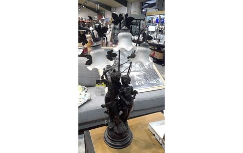 LÁMPARA DE SOBREMESA