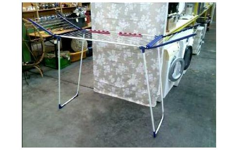 ETENDOIR A LINGE