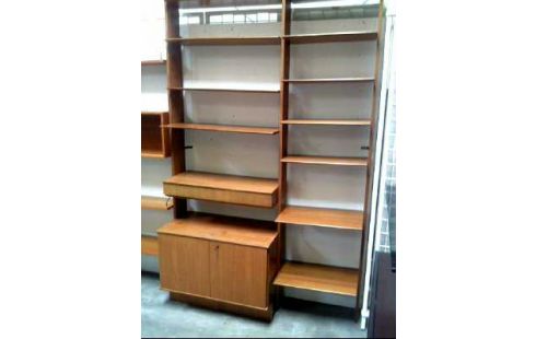 WANDREG. 3-SEIT.TEILE TEAK 11-EB. 2-T 2-SCH