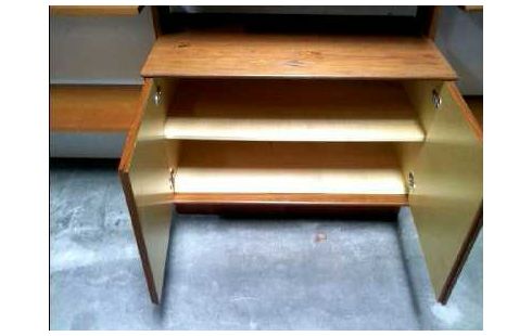 WANDREG. 3-SEIT.TEILE TEAK 11-EB. 2-T 2-SCH