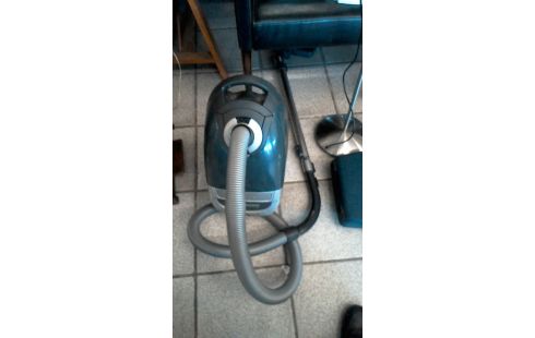 ASPIRADOR MIELE