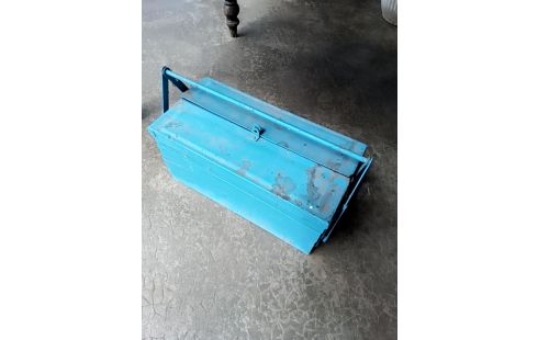 CAISSE A OUTILS MÉTAL