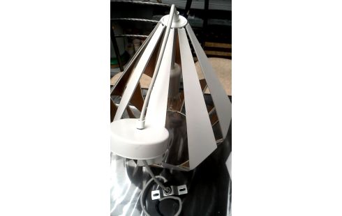 SUSPENSION BLANCHE METAL MET OR