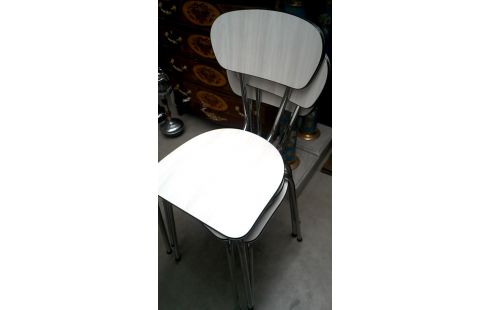 KEUKENSTOEL LOT VAN 3