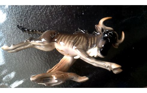 BEELDJE GOEBEL 36304 1980 STIER