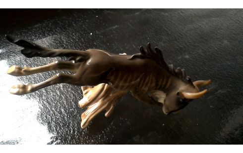BEELDJE GOEBEL 36304 1980 STIER