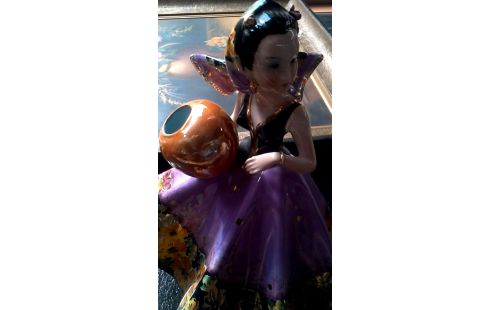 BEELD ITALIAANS PORSELEIN DAME GET