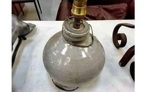 PIED DE LAMPE