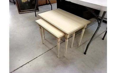TABLE GIGOGNES
