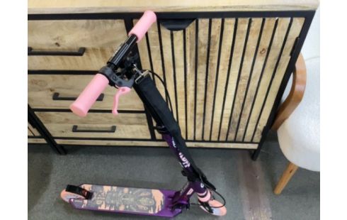 TROTINETTE VIOLET ET ROSE OCELOT 125MM 8-9ANS