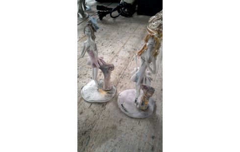 BEELDJE LOT VAN 2