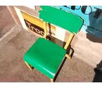 CHAISES
