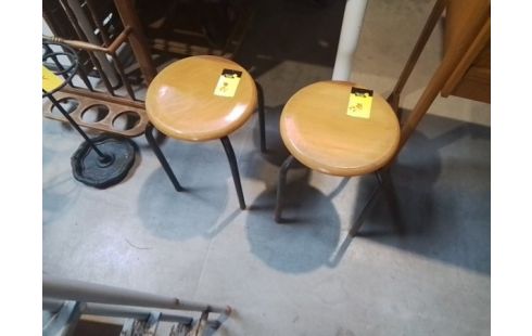 TABOURET METAL ET BOIS