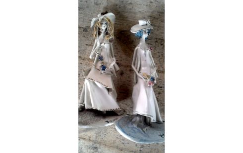BEELDJE DAMES LOT VAN