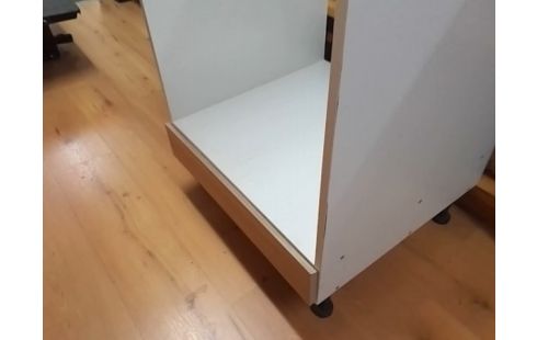 MEUBLE FOUR