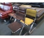 LOT DE 4 CHAISES MARRON (UNE EN L'ETAT)
