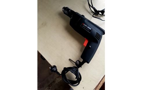 PERCEUSE A PERCUSSION BLACK ET DECKER + ACC CLE