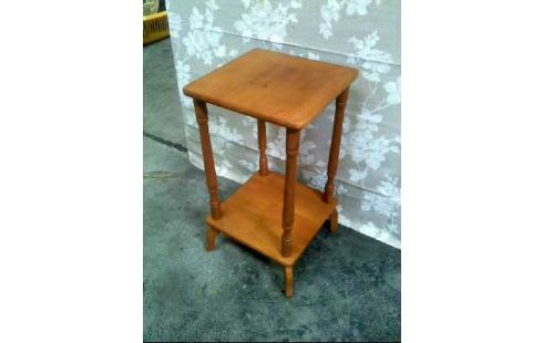 TABLE D'APPOINT
