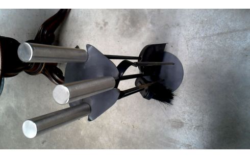 SERVITEUR DE CHEMINEE MODERNE