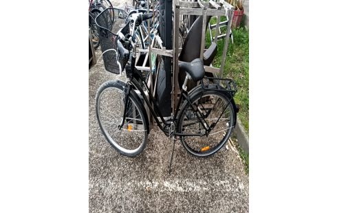 VELO BTWIN VITESSE À REVISER + PANIER ACC