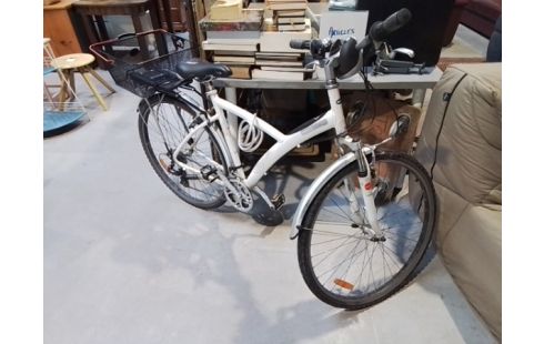 VELO DÉCATHLON BLANC