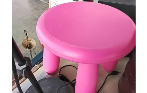 TABOURET ROSE