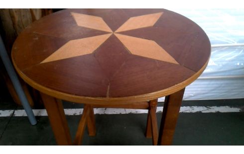 BIJZETTAFEL ROND INLEGWERK