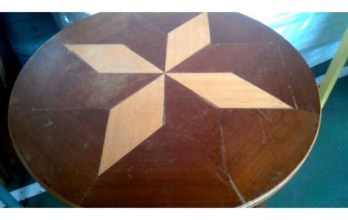 BIJZETTAFEL ROND INLEGWERK
