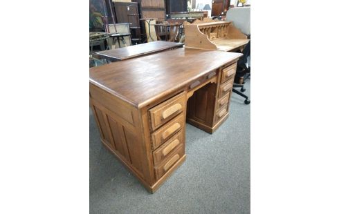 BUREAU CHENE 7 TIROIRS
