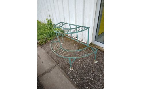 SUPPORT PORTE PLANTES