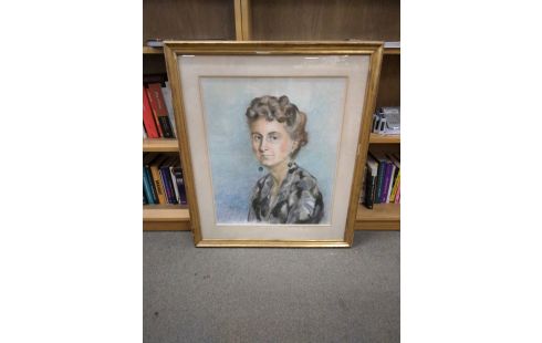 PASTEL PORTRAIT FEMME