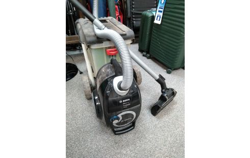 ASPIRATEUR SANS SAC BOSCH