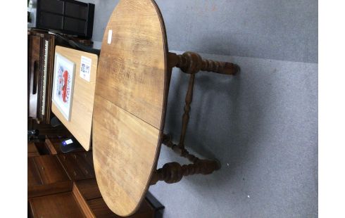 TABLE CHENE OVALE