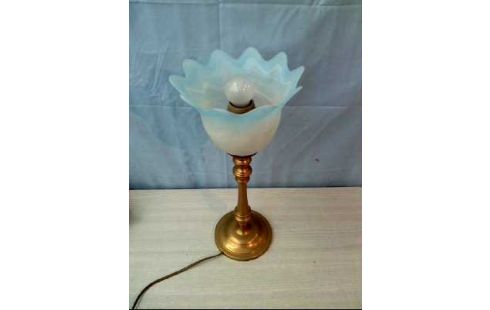 TISCHLAMPE BLUME GLAS BLAU WEISS METALL