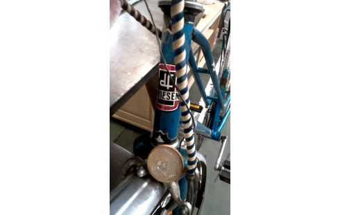 VELO DE FEMME VINTAGE BLEUE