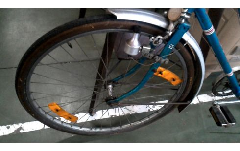 VELO DE FEMME VINTAGE BLEUE