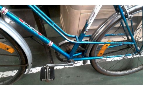 VELO DE FEMME VINTAGE BLEUE