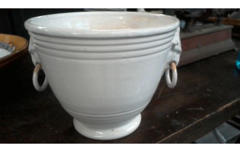 ELEMENTO PARA OCULTAR MACETAS