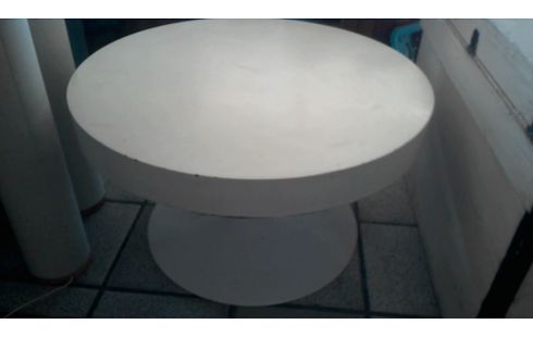 TABLE BASSE RONDE  VINTAGE EN L'ETAT