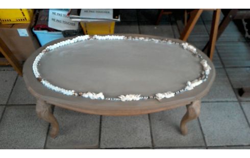 TABLE BASSE  COQUILLAGES KITSCH
