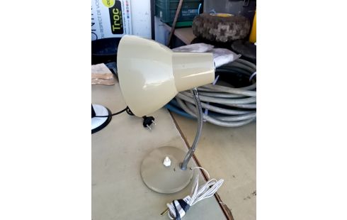 LAMPE DE BUREAU MODERNE