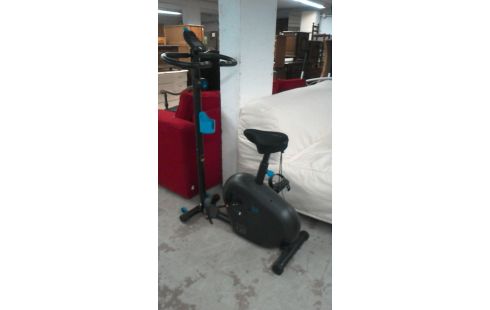 VELO D'APPARTEMENT DECATHLON