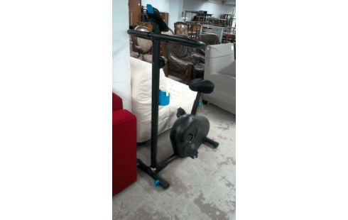 VELO D'APPARTEMENT DECATHLON