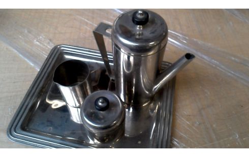 JUEGO DE CAFÉ PLATEADO CUERPO ART DECO