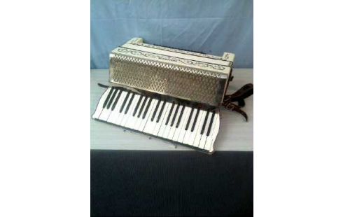 ACCORDEON BLANC
