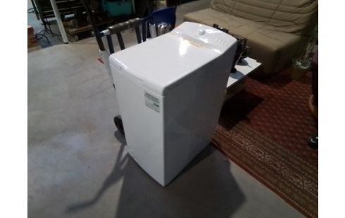 MACHINE A LAVER WHIRPOOL 6KG 6000TR/MIN EN L’ETAT